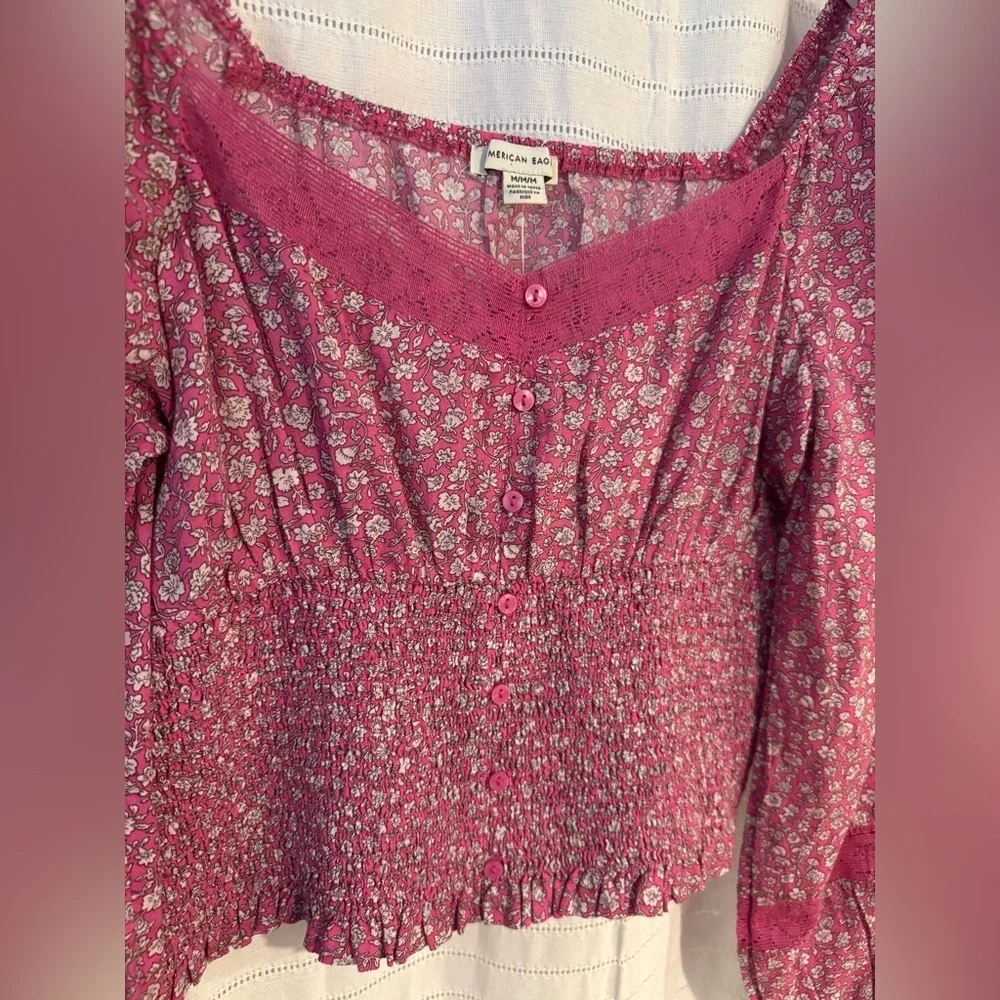 American Eagle Outfitters Pink Floral Blouse with Lace & Button Detail - Picture 3 of 7